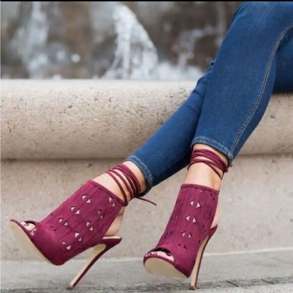 SHOEDAZZLE MAROON 'RACHEL'S LASER-CUT SINGBACK HEELS SANDAL - Picture 15 of 15